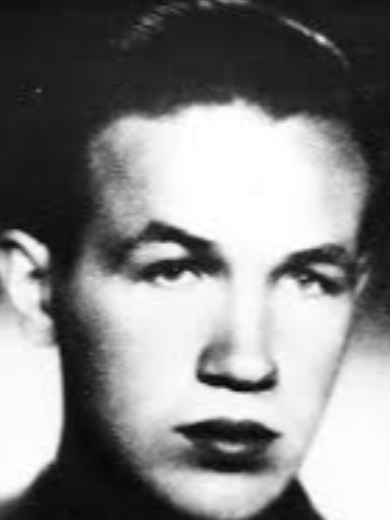 Богомольников Янис