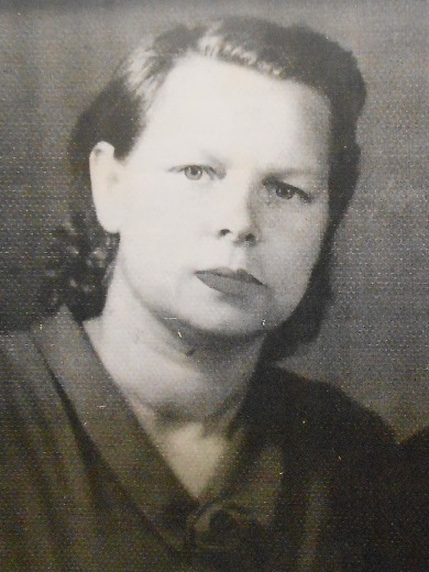 Симакова (Зарубина) Зинаида Ивановна