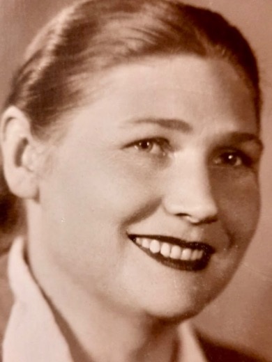 Холопцева Елена Антоновна