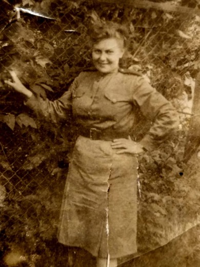 Светличная (Судакова) Клавдия Ивановна