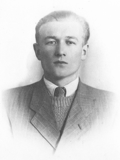Петровичев Леонид Яковлевич