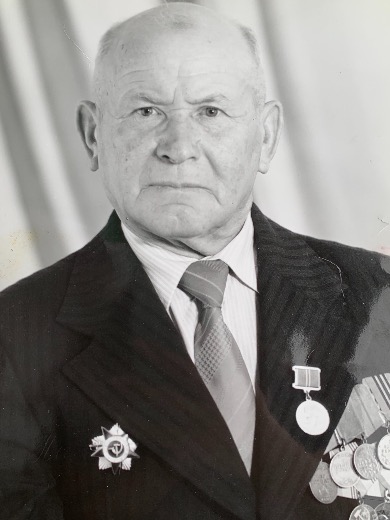 Новокрещенов Михаил Иванович