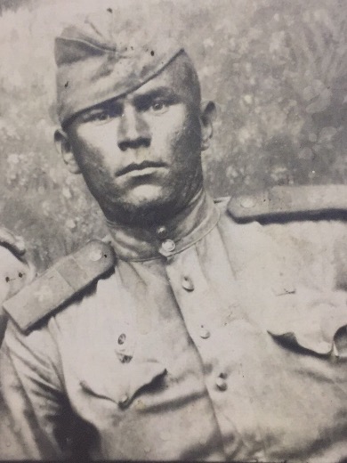 Токмаков Евгений Петрович