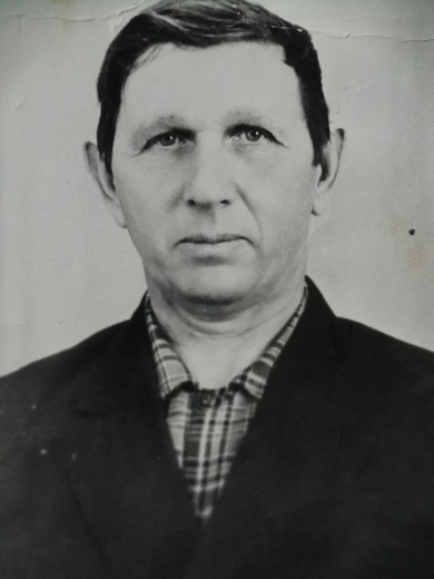 Попов Пётр Ефимович