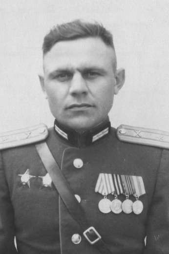 Мона Иван Васильевич