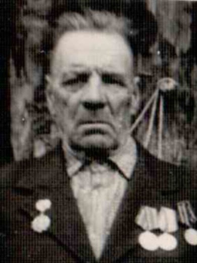 Устинов Петр Власович