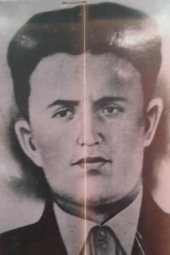 Устаров Апанни|Апани Джабраилович