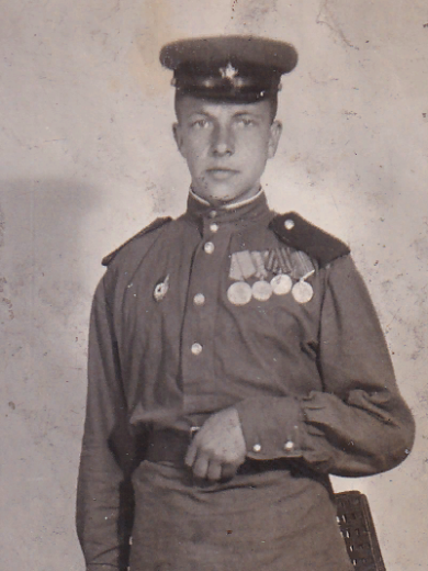 Бугров Иван Дмитриевич