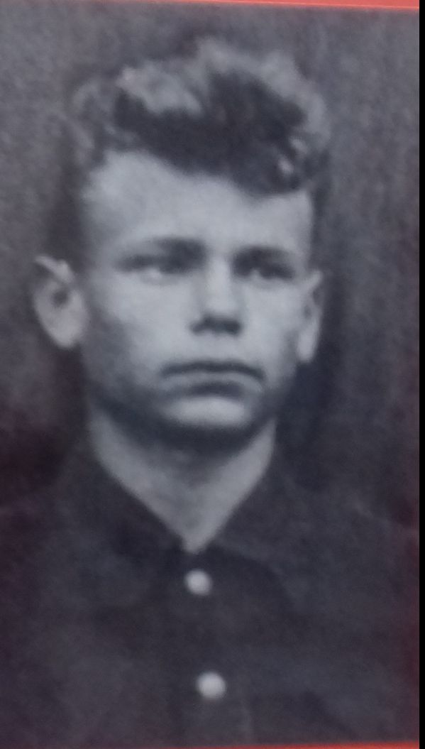 Холмогоров (Холмогорцов, Холмогорцев) Петр