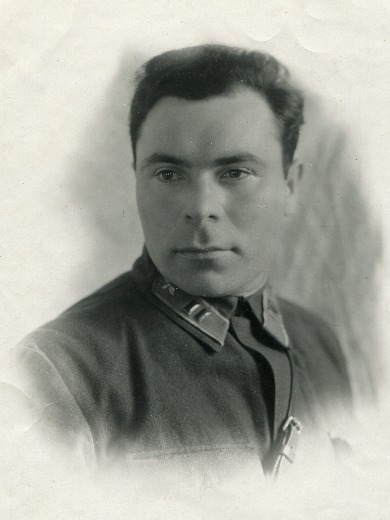 Сенин Иван Матвеевич