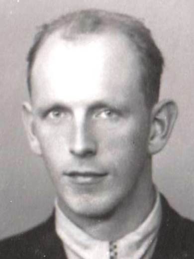 Шахов Юрий Федорович