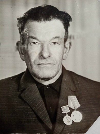 Амосов Алексей Леонтьевич