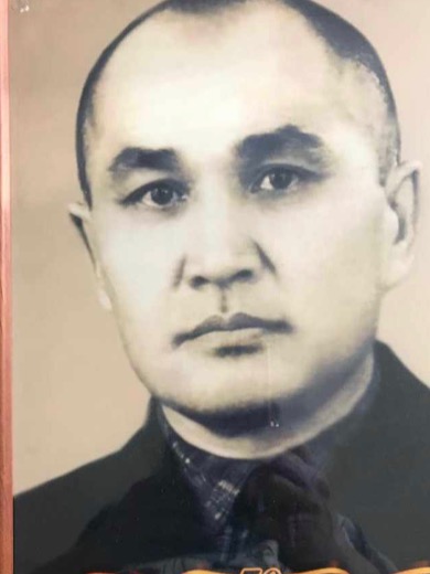 Сакенов Ахметжан Сакенович