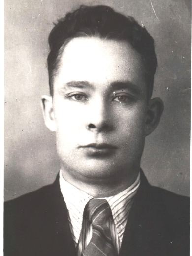 Колесников Петр Петрович