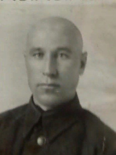 Хозяинов Иван Иванович