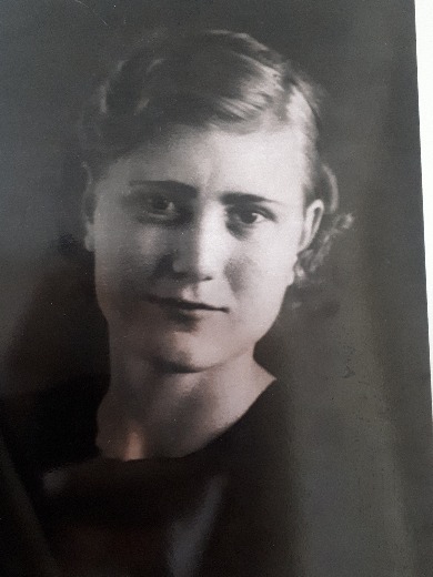 Елхова Анна Сергеевна