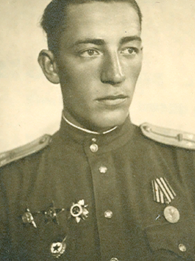 Саратов Леонид Александрович