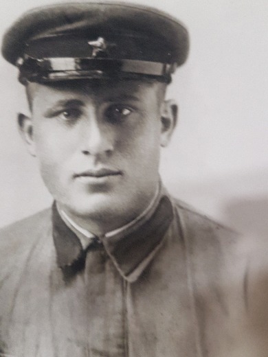 Твердохлебов Владимир Васильевич