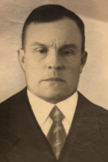 Лунькин Максим Тимофеевна