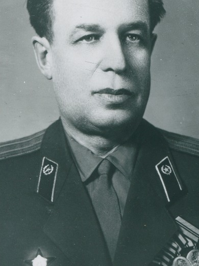 Уткин Иван Николаевич