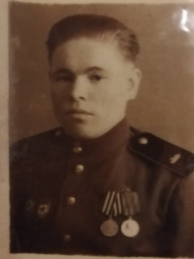 Петров Петр Иванович