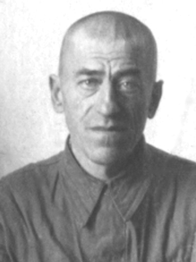 Петров Павел Петрович