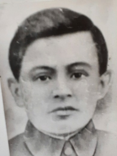Хмыз Пётр Лукич
