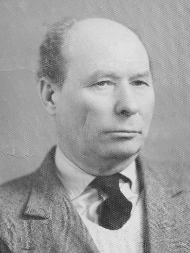Бикмурзин Исмаил Алимбекович
