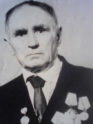 Лущаев Иван Макарович