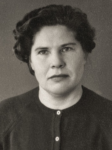 Куренкова (Порошенкова) Александра Васильевна