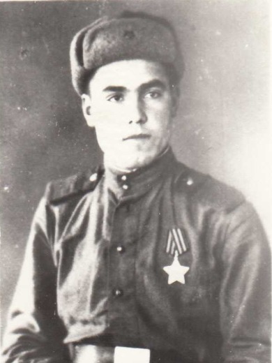 Гафуров Кабир