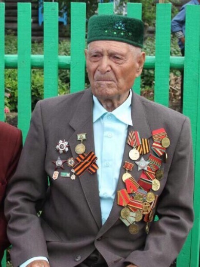 Гараев Харисьян Гараевич