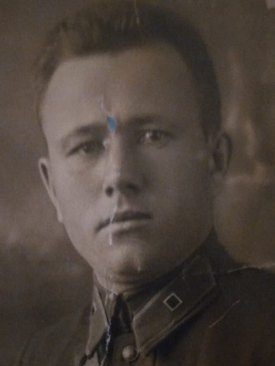 Хусаинов Хасан