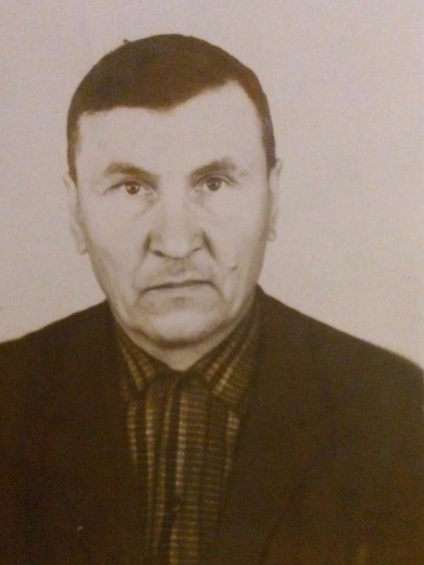 Под Александр Троянович