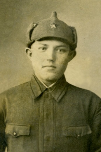 Овсянников Петр Яковлевич