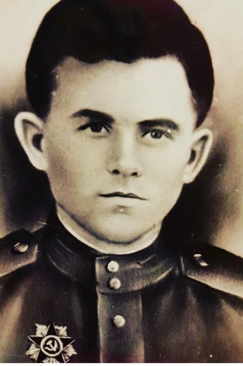 Максимцев Петр Макарович