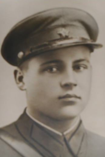 Леонтьев Дмитрий Петрович