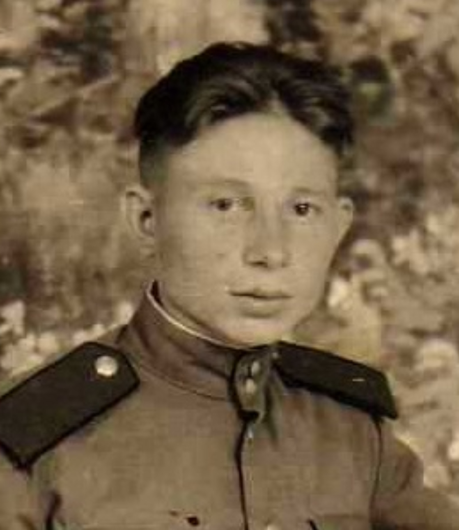 Наумов Петр Яковлевич