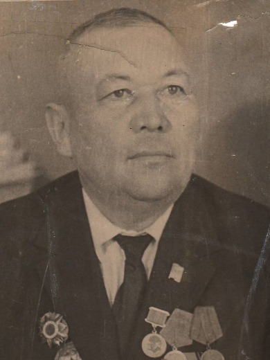 Юнусов Абдеш