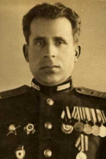 Лола Василий Тихонович