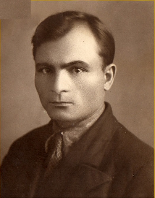 Максимов Петр Максимович