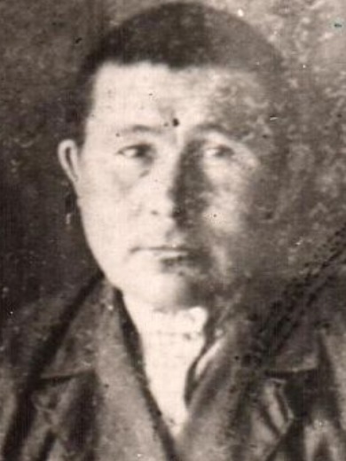 Ахмаров Асхат Ахмарович