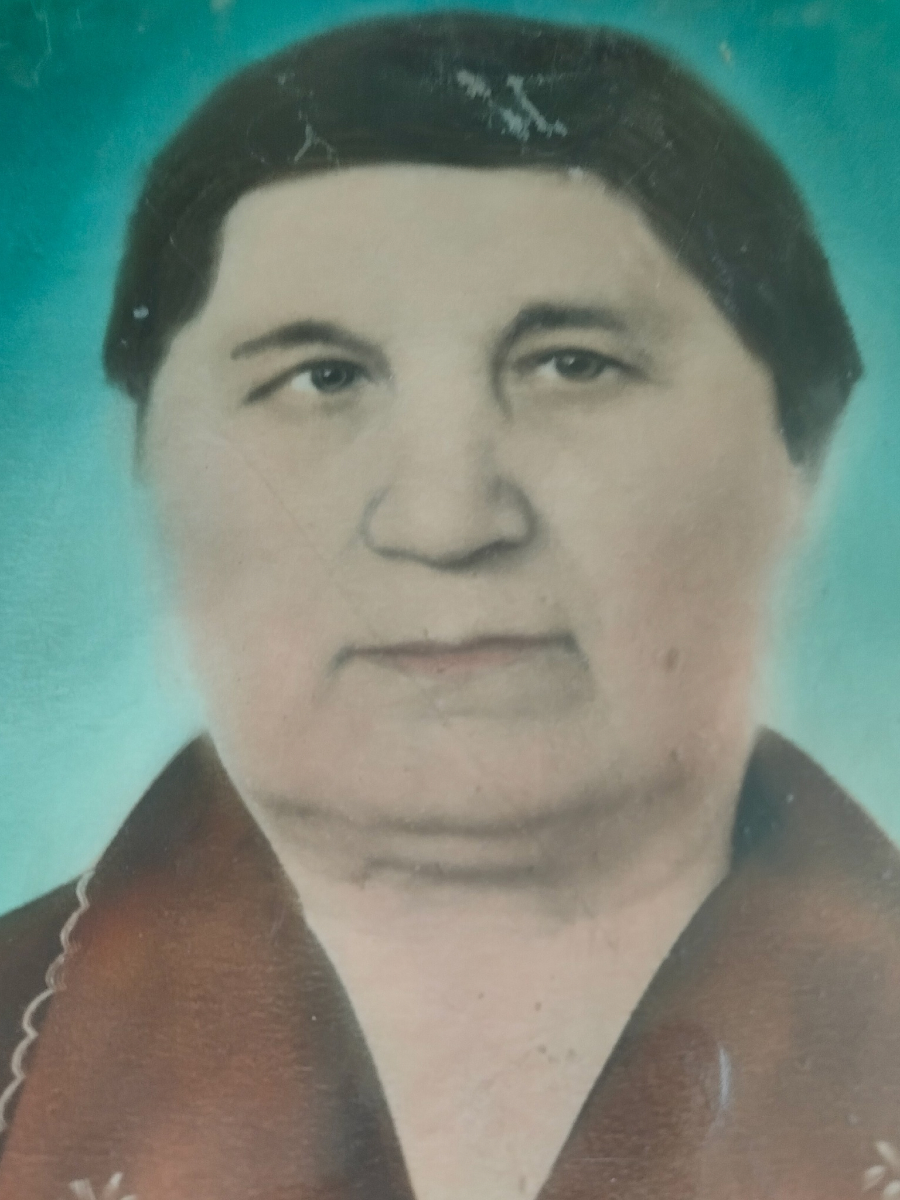 Коноваленко (Войнова) Александра Акимовна