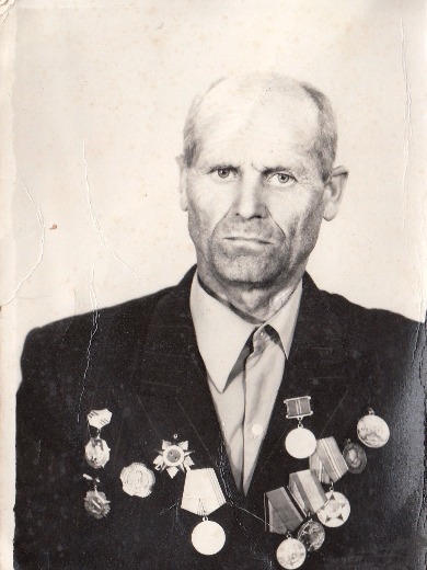 Белошапка Петр Демьянович