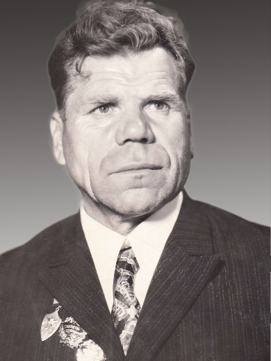 Иванов Михаил Васильевич