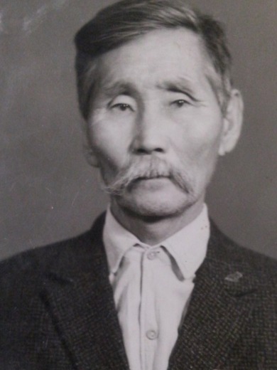 Эрдниев Артем Эрдниевич