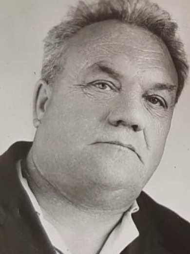 Брюханов Виктор Петрович