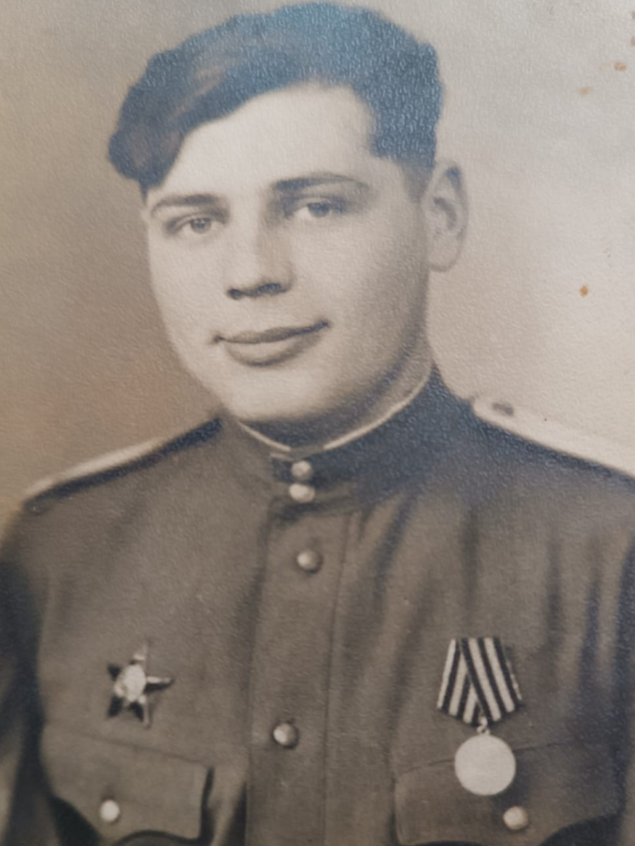 Жерновой Александр Дмитриевич