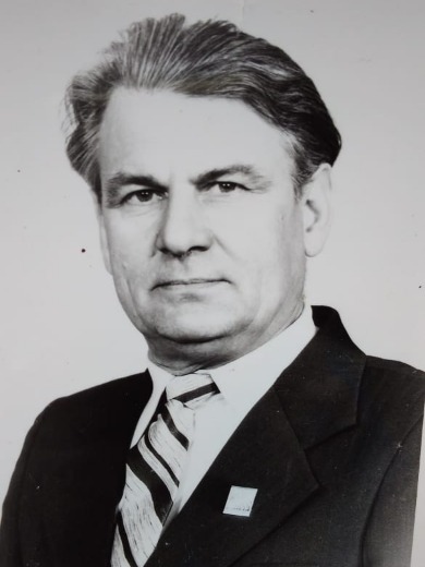 Хазов Евгений Иванович