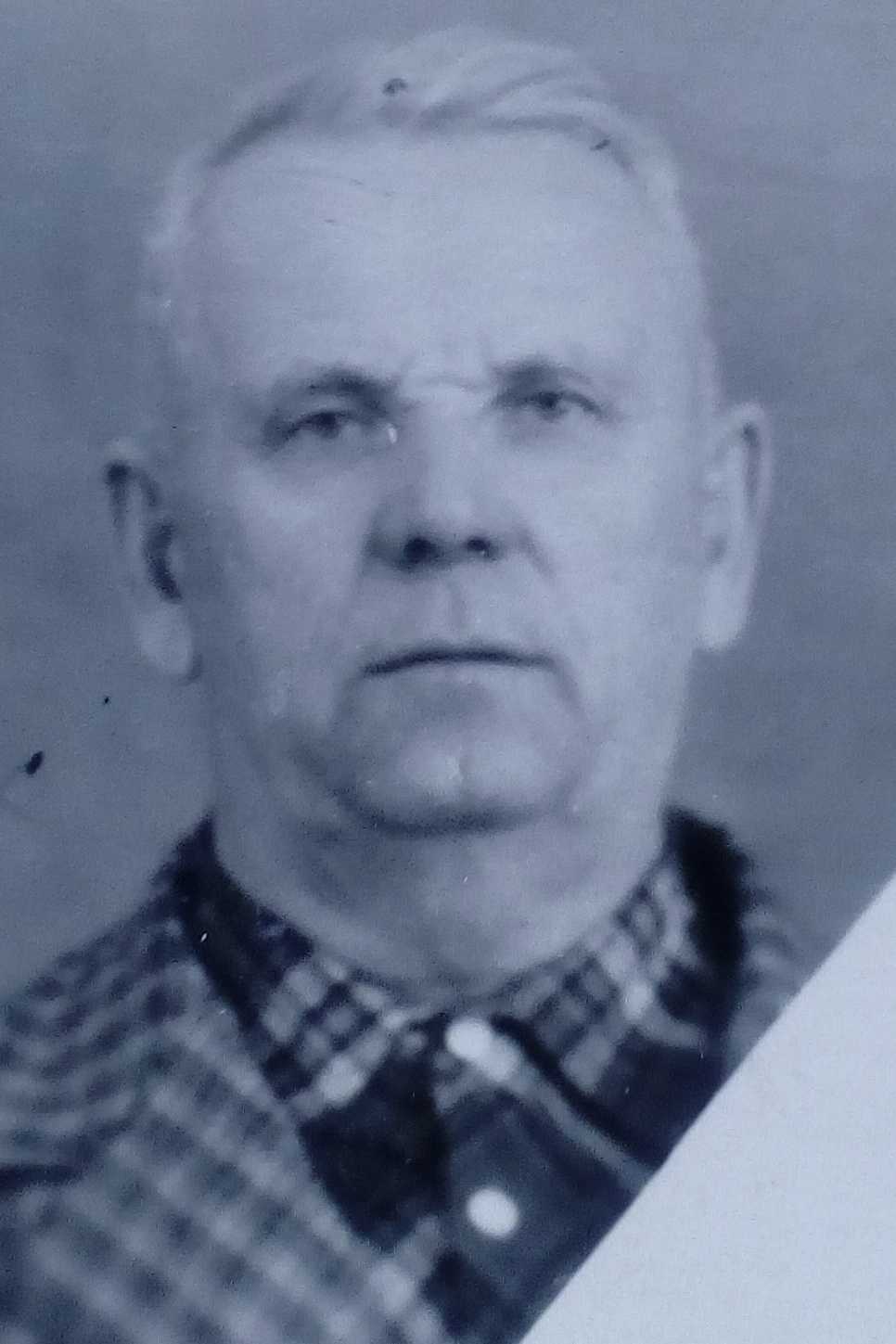 Емельянов Василий Яковлевимч